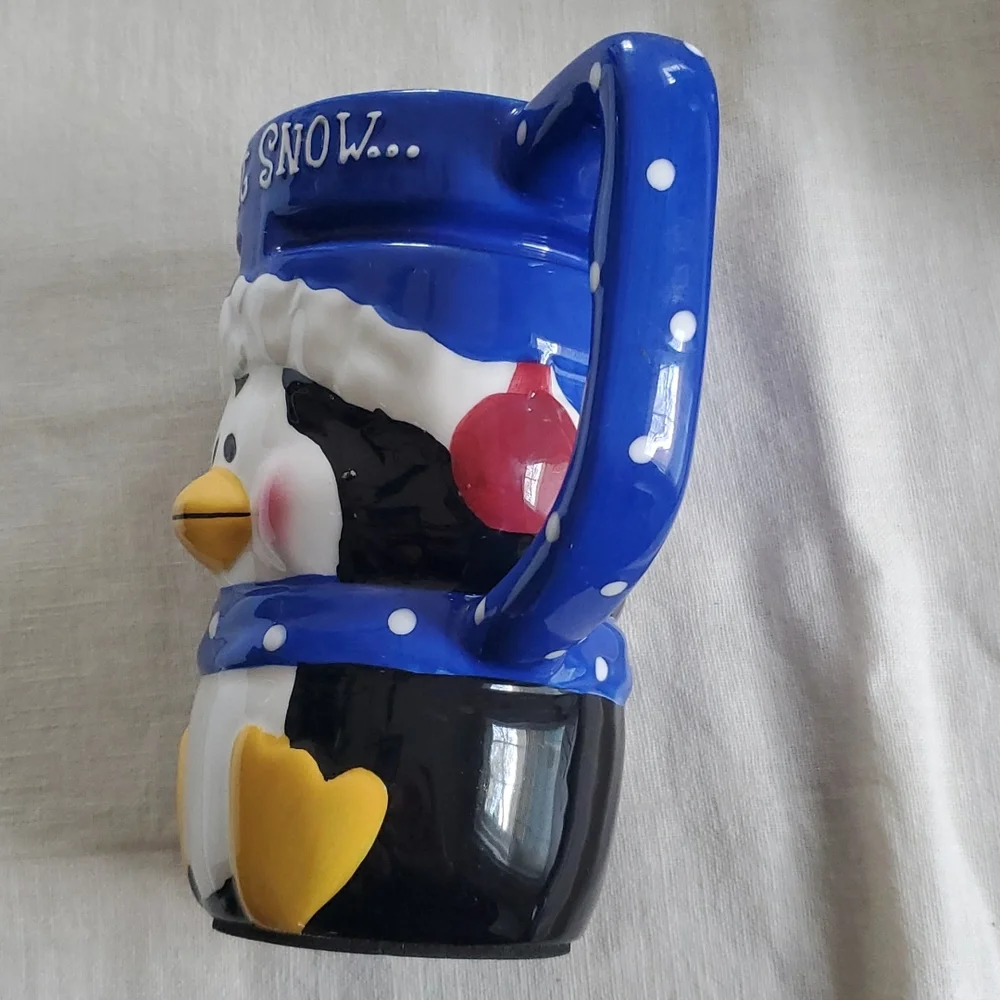 Unk travel winter penguin